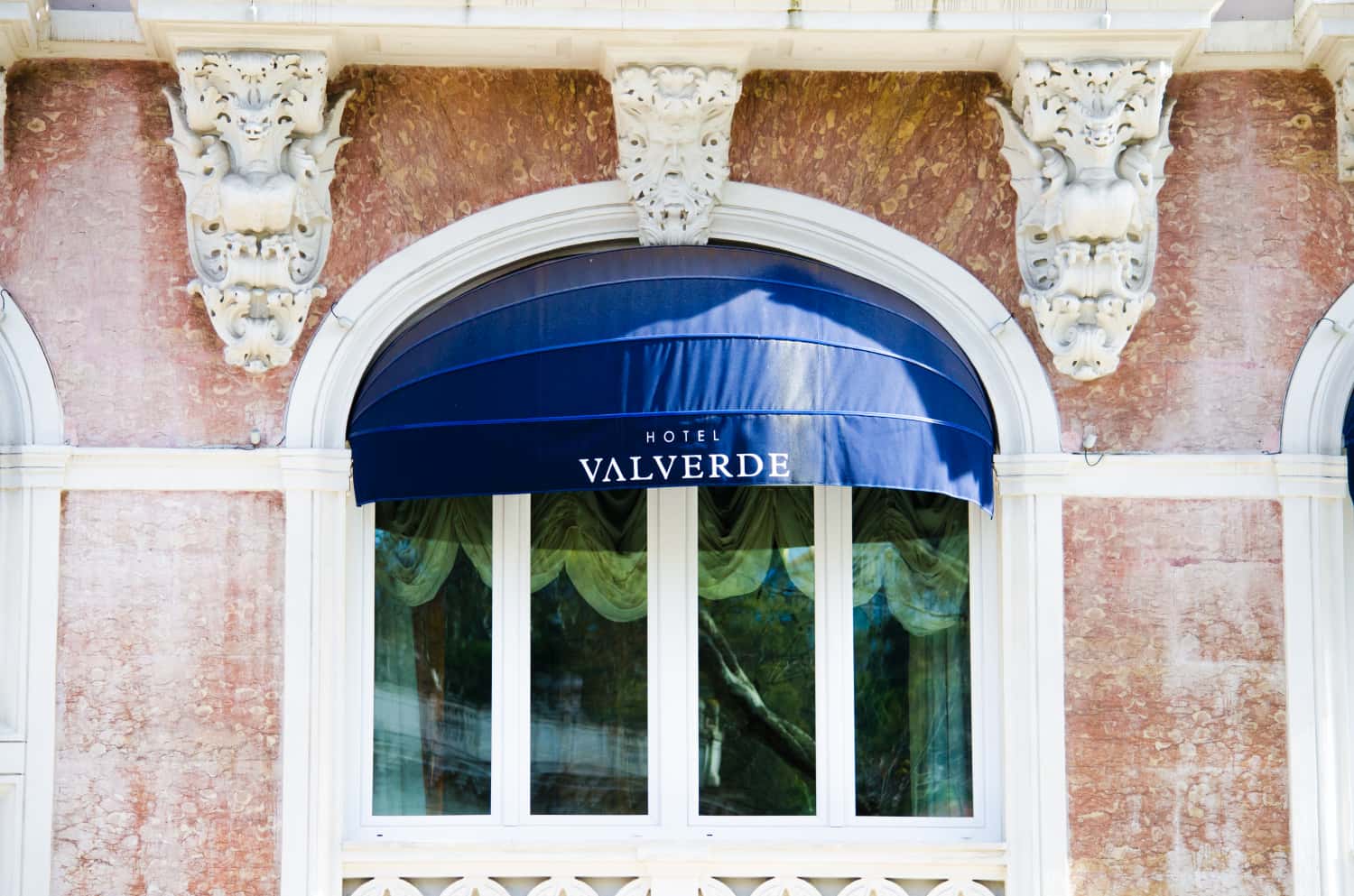 Main image